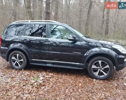 Чорний Cанг Йонг Rexton, об'ємом двигуна 2 л та пробігом 195 тис. км за 16000 $, фото 1 на Automoto.ua