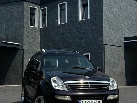 Фіолетовий Cанг Йонг Rexton, об'ємом двигуна 2.7 л та пробігом 290 тис. км за 7000 $, фото 1 на Automoto.ua