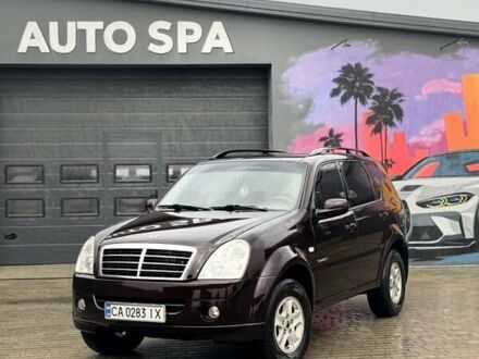 Фіолетовий Cанг Йонг Rexton, об'ємом двигуна 2.7 л та пробігом 264 тис. км за 8500 $, фото 1 на Automoto.ua