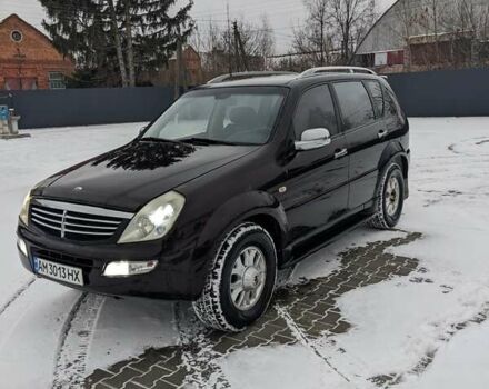 Коричневый Cанг Йонг Рекстон, объемом двигателя 2.8 л и пробегом 330 тыс. км за 4999 $, фото 7 на Automoto.ua