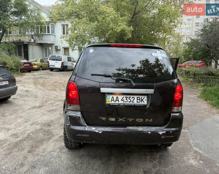 Коричневий Cанг Йонг Rexton, об'ємом двигуна 2.3 л та пробігом 203 тис. км за 4500 $, фото 4 на Automoto.ua