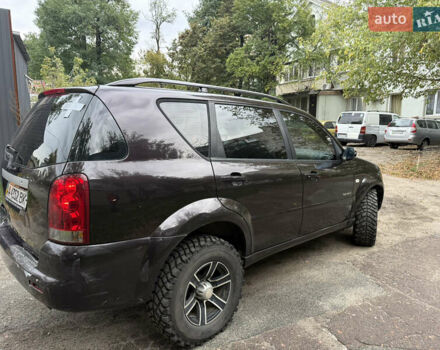 Коричневий Cанг Йонг Rexton, об'ємом двигуна 2.3 л та пробігом 203 тис. км за 4500 $, фото 3 на Automoto.ua