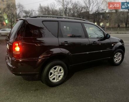 Коричневый Cанг Йонг Рекстон, объемом двигателя 2.7 л и пробегом 300 тыс. км за 6500 $, фото 2 на Automoto.ua