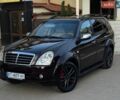 Коричневий Cанг Йонг Rexton, об'ємом двигуна 2.7 л та пробігом 351 тис. км за 6880 $, фото 1 на Automoto.ua