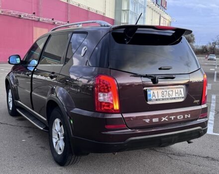 Коричневий Cанг Йонг Rexton, об'ємом двигуна 2.7 л та пробігом 239 тис. км за 12500 $, фото 5 на Automoto.ua