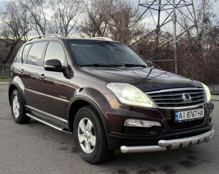 Коричневий Cанг Йонг Rexton, об'ємом двигуна 2.7 л та пробігом 239 тис. км за 12500 $, фото 1 на Automoto.ua