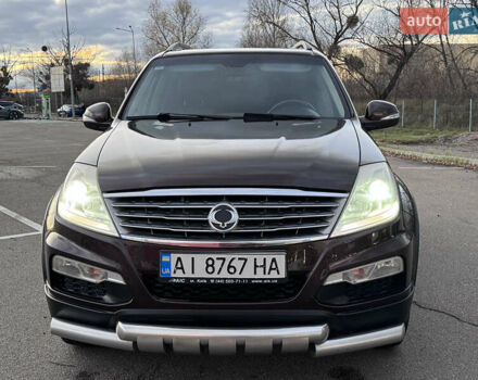 Коричневый Cанг Йонг Рекстон, объемом двигателя 2.7 л и пробегом 242 тыс. км за 11800 $, фото 5 на Automoto.ua