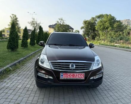 Коричневий Cанг Йонг Rexton, об'ємом двигуна 2.7 л та пробігом 226 тис. км за 12499 $, фото 2 на Automoto.ua