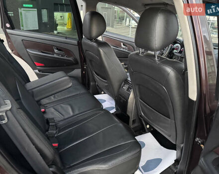 Коричневый Cанг Йонг Рекстон, объемом двигателя 2.7 л и пробегом 242 тыс. км за 11800 $, фото 7 на Automoto.ua