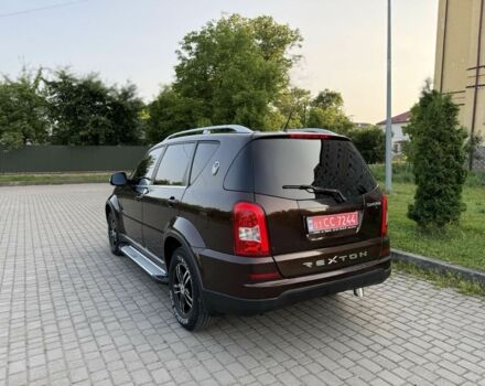 Коричневий Cанг Йонг Rexton, об'ємом двигуна 2.7 л та пробігом 226 тис. км за 12499 $, фото 3 на Automoto.ua