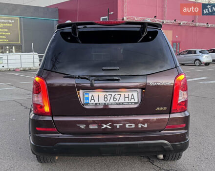 Коричневый Cанг Йонг Рекстон, объемом двигателя 2.7 л и пробегом 242 тыс. км за 11800 $, фото 10 на Automoto.ua