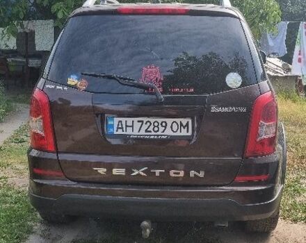 Коричневий Cанг Йонг Rexton, об'ємом двигуна 2 л та пробігом 160 тис. км за 14500 $, фото 6 на Automoto.ua