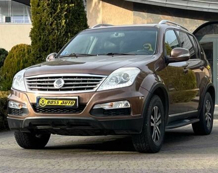 Коричневий Cанг Йонг Rexton, об'ємом двигуна 2 л та пробігом 87 тис. км за 14650 $, фото 2 на Automoto.ua