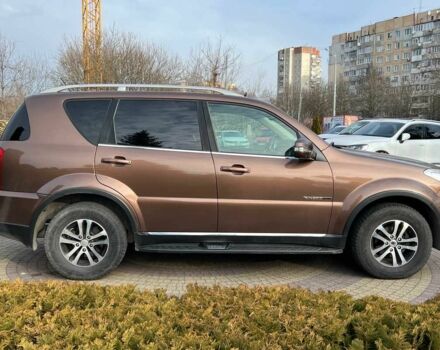Коричневий Cанг Йонг Rexton, об'ємом двигуна 2 л та пробігом 87 тис. км за 14650 $, фото 7 на Automoto.ua