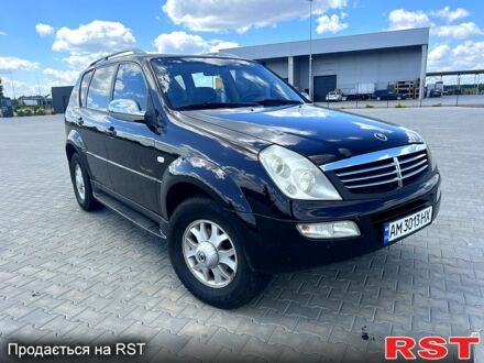 Коричневий Cанг Йонг Rexton, об'ємом двигуна 2.8 л та пробігом 330 тис. км за 6350 $, фото 1 на Automoto.ua