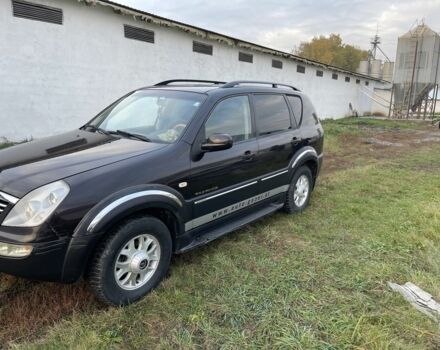 Коричневий Cанг Йонг Rexton, об'ємом двигуна 2.7 л та пробігом 323 тис. км за 3500 $, фото 1 на Automoto.ua