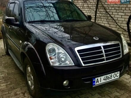 Коричневий Cанг Йонг Rexton, об'ємом двигуна 2.7 л та пробігом 252 тис. км за 8000 $, фото 1 на Automoto.ua
