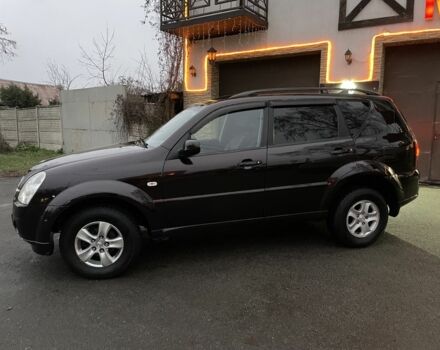 Коричневый Cанг Йонг Рекстон, объемом двигателя 2.7 л и пробегом 300 тыс. км за 6500 $, фото 1 на Automoto.ua