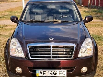 Cанг Йонг Rexton 2009 у Дніпро (Дніпропетровську) на Automoto.ua Коричневий Cанг Йонг Rexton, об'ємом двигуна 2.7 л та пробігом 125 тис. км за 12300 $, фото 1 на Automoto.ua