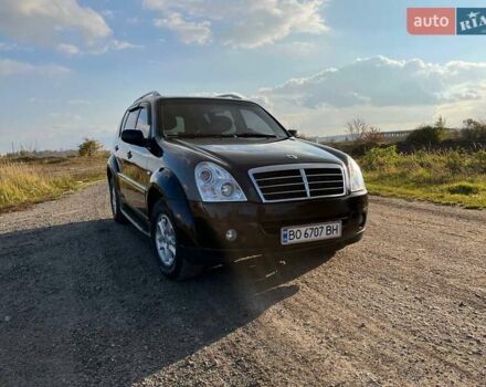 Коричневий Cанг Йонг Rexton, об'ємом двигуна 2.7 л та пробігом 113 тис. км за 9500 $, фото 1 на Automoto.ua
