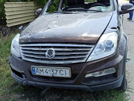 Коричневий Cанг Йонг Rexton, об'ємом двигуна 2.7 л та пробігом 311 тис. км за 3500 $, фото 1 на Automoto.ua