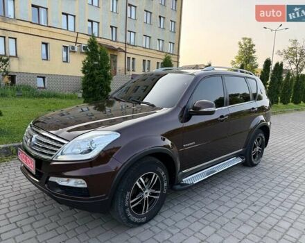 Коричневий Cанг Йонг Rexton, об'ємом двигуна 2.7 л та пробігом 236 тис. км за 9900 $, фото 1 на Automoto.ua