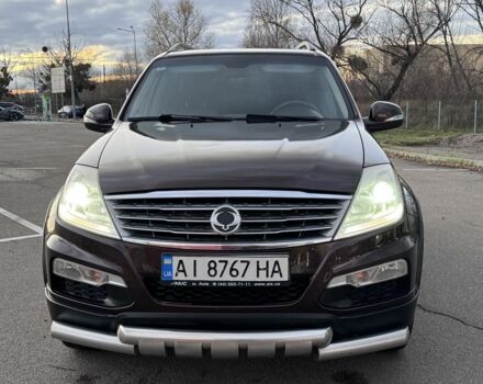 Коричневый Cанг Йонг Рекстон, объемом двигателя 2.7 л и пробегом 239 тыс. км за 12500 $, фото 1 на Automoto.ua