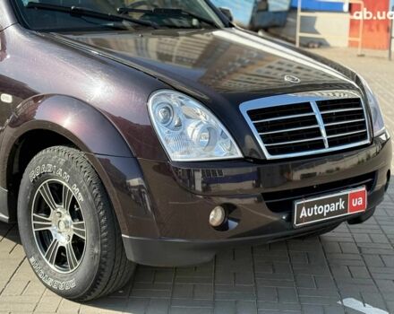 Червоний Cанг Йонг Rexton, об'ємом двигуна 2.7 л та пробігом 207 тис. км за 8690 $, фото 3 на Automoto.ua