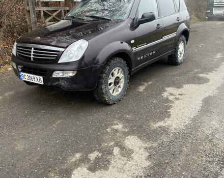 Червоний Cанг Йонг Rexton, об'ємом двигуна 2.8 л та пробігом 180 тис. км за 5000 $, фото 1 на Automoto.ua