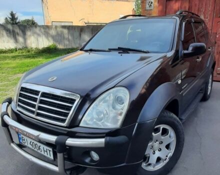 Червоний Cанг Йонг Rexton, об'ємом двигуна 2.7 л та пробігом 300 тис. км за 8200 $, фото 6 на Automoto.ua