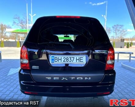 Червоний Cанг Йонг Rexton, об'ємом двигуна 2.7 л та пробігом 197 тис. км за 7900 $, фото 6 на Automoto.ua