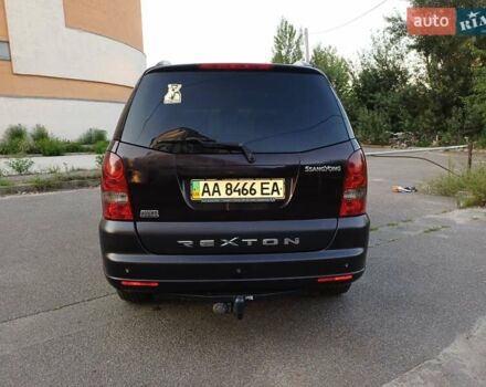 Червоний Cанг Йонг Rexton, об'ємом двигуна 2.7 л та пробігом 329 тис. км за 7500 $, фото 19 на Automoto.ua