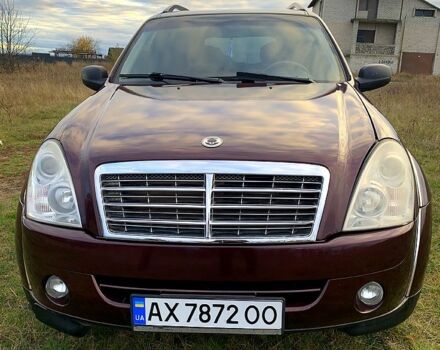 Червоний Cанг Йонг Rexton, об'ємом двигуна 2.7 л та пробігом 200 тис. км за 6000 $, фото 2 на Automoto.ua