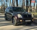 Червоний Cанг Йонг Rexton, об'ємом двигуна 2.7 л та пробігом 300 тис. км за 6300 $, фото 1 на Automoto.ua