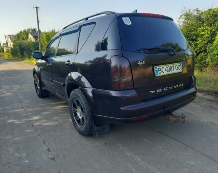 Червоний Cанг Йонг Rexton, об'ємом двигуна 0 л та пробігом 240 тис. км за 7000 $, фото 4 на Automoto.ua