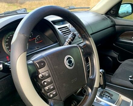 Червоний Cанг Йонг Rexton, об'ємом двигуна 2.7 л та пробігом 200 тис. км за 6000 $, фото 8 на Automoto.ua