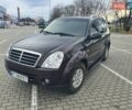 Красный Cанг Йонг Рекстон, объемом двигателя 2.7 л и пробегом 193 тыс. км за 9500 $, фото 1 на Automoto.ua