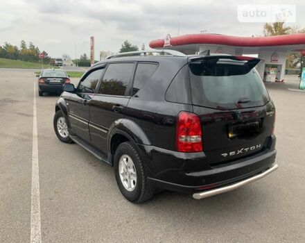 Червоний Cанг Йонг Rexton, об'ємом двигуна 2.7 л та пробігом 177 тис. км за 11000 $, фото 4 на Automoto.ua