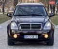 Красный Cанг Йонг Рекстон, объемом двигателя 2.7 л и пробегом 175 тыс. км за 9999 $, фото 1 на Automoto.ua