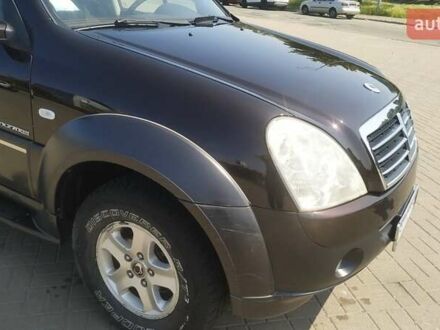 Червоний Cанг Йонг Rexton, об'ємом двигуна 2.7 л та пробігом 117 тис. км за 8690 $, фото 1 на Automoto.ua