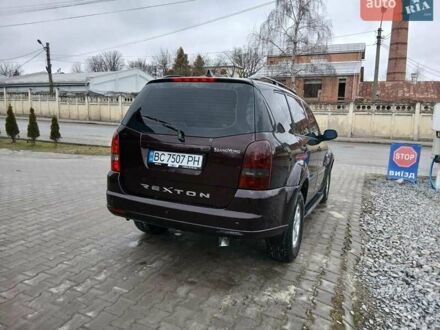 Красный Cанг Йонг Рекстон, объемом двигателя 2.7 л и пробегом 218 тыс. км за 6200 $, фото 1 на Automoto.ua