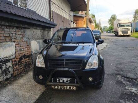 Красный Cанг Йонг Рекстон, объемом двигателя 2.7 л и пробегом 169 тыс. км за 3646 $, фото 1 на Automoto.ua