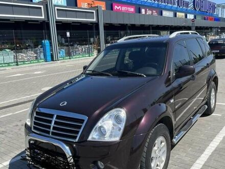 Cанг Йонг Рекстон 2010 в Первомайске на Automoto.ua Красный Cанг Йонг Рекстон, объемом двигателя 2.7 л и пробегом 180 тыс. км за 11500 $, фото 1 на Automoto.ua