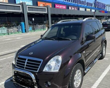 Червоний Cанг Йонг Rexton, об'ємом двигуна 2.7 л та пробігом 180 тис. км за 11500 $, фото 1 на Automoto.ua
