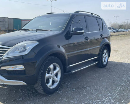 Cанг Йонг Rexton, об'ємом двигуна 2 л та пробігом 189 тис. км за 13500 $, фото 4 на Automoto.ua