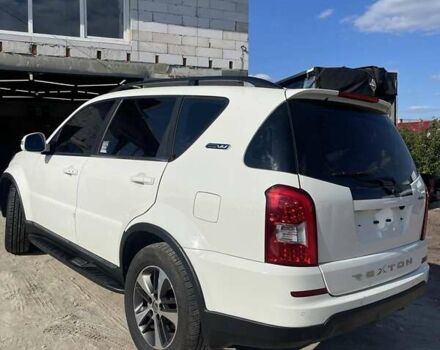 Cанг Йонг Rexton, об'ємом двигуна 2.2 л та пробігом 70 тис. км за 16300 $, фото 6 на Automoto.ua