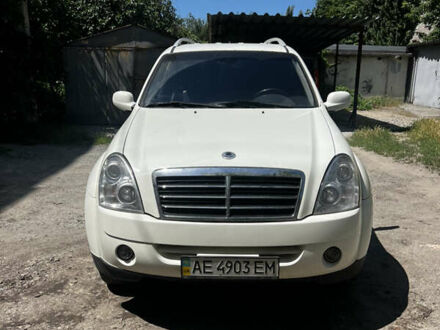 Cанг Йонг Rexton, об'ємом двигуна 2.7 л та пробігом 190 тис. км за 8000 $, фото 1 на Automoto.ua