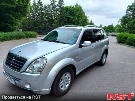 Cанг Йонг Rexton, об'ємом двигуна 2.7 л та пробігом 204 тис. км за 8000 $, фото 1 на Automoto.ua