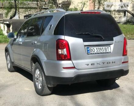 Сірий Cанг Йонг Rexton, об'ємом двигуна 2 л та пробігом 99 тис. км за 12000 $, фото 18 на Automoto.ua