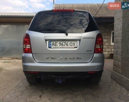 Сірий Cанг Йонг Rexton, об'ємом двигуна 2.7 л та пробігом 143 тис. км за 8500 $, фото 3 на Automoto.ua